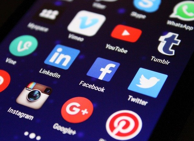 Beli Followers Facebook Murah & Terpercaya: Panduan Lengkap untuk Page dan Profil 2026 - artikel di blog Buzzerpanel.id Indonesia