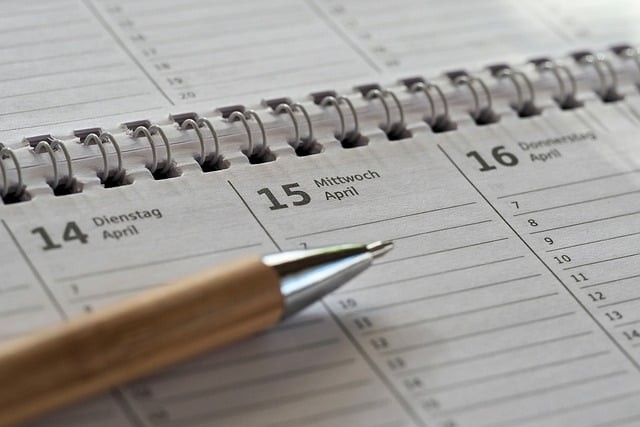 calendar schedule social media posting