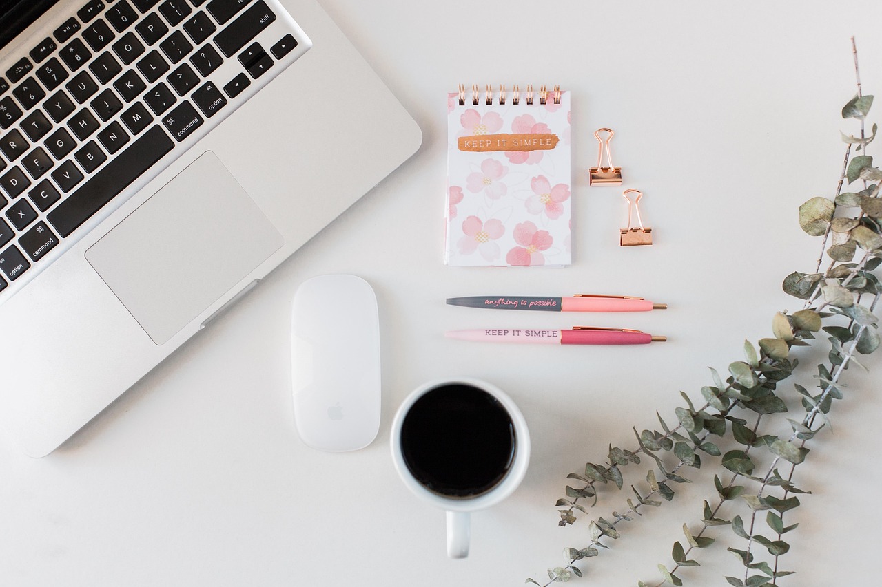 Cara Bikin Overlay Live YouTube Gratis di Canva: Panduan Desain untuk Streamer